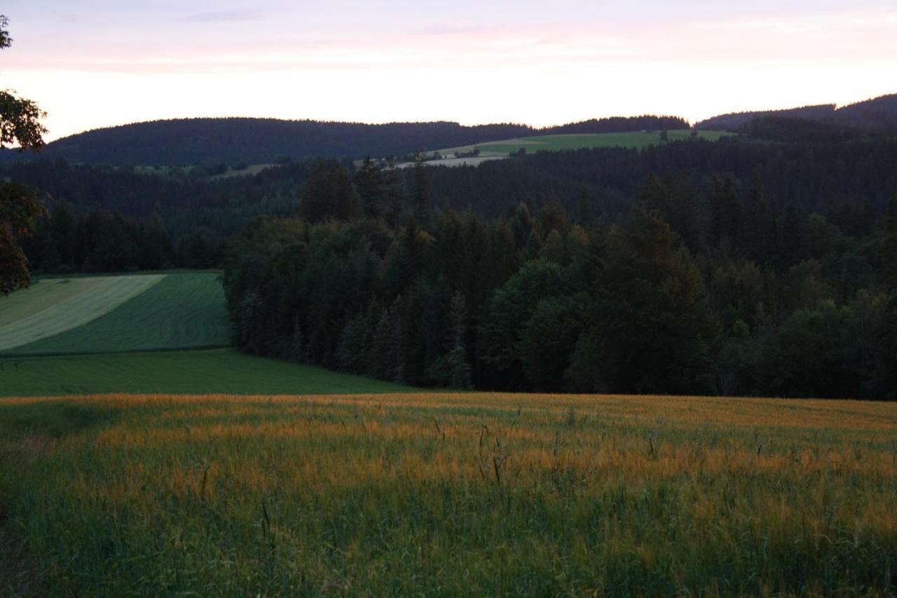 Am Buchenhain *